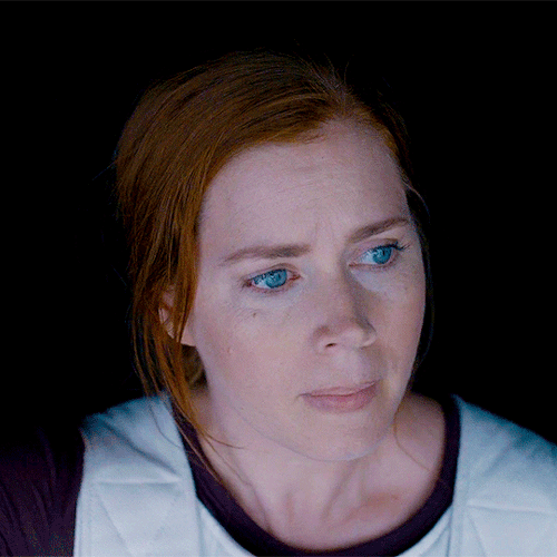 Sex movie-gifs:Amy Adams in ARRIVAL (2016)dir. pictures