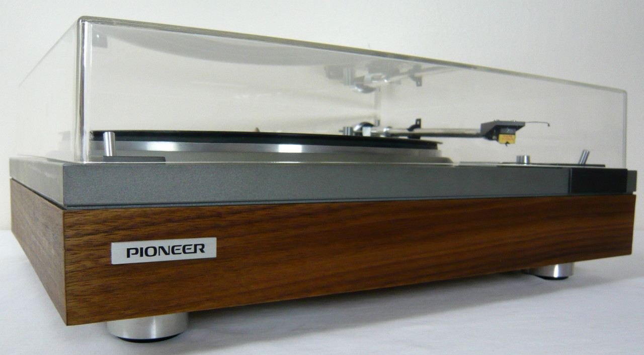 Pioneer PL-115 | Auto Return Belt DriveTurntable. Reconditioned and serviced. Semi