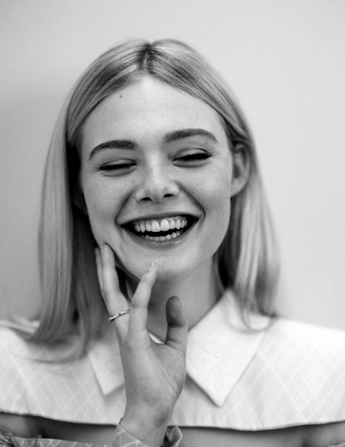 sotturna:    ELLE FANNING by Gareth Cattermole,2018