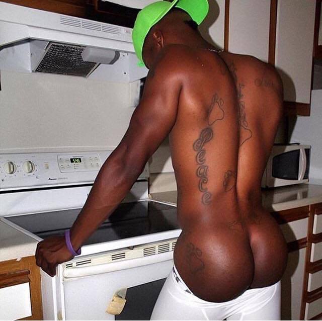 everythingchocolate:freakoffreaks69:🍫🍑🍫🍑😍👅👅👅