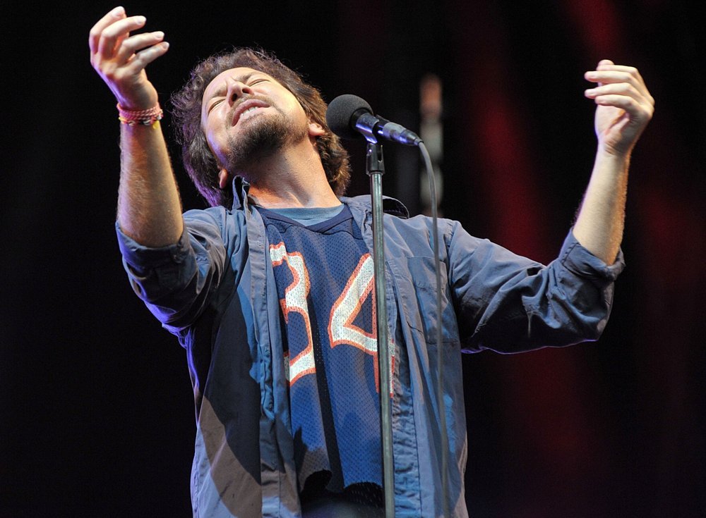 bailey-sixx-rose96:  Pearl Jam 2014 