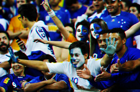  Torcida cruzeirense no Mineirão. 18/09/2013.   