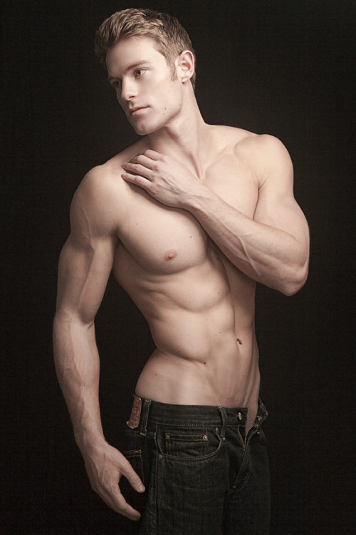 Hot Handsome Men and R-rated Gay Stuff!
