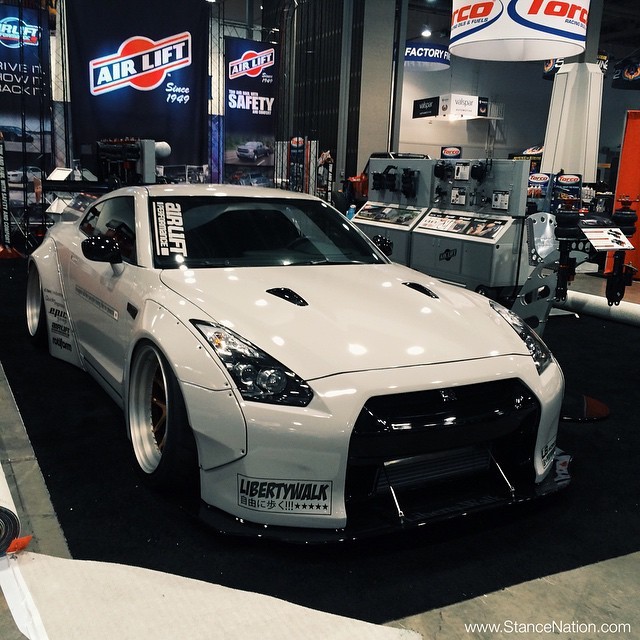 stancenation:  LIVE from SEMA. 📷 @sn_elvis #stancenation #sema2014