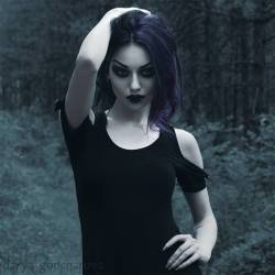 gothicandamazing:  Model/ Photo/ MUA: Darya GoncharovaDress: KillstarWelcome to Gothic and Amazing | www.gothicandamazing.com