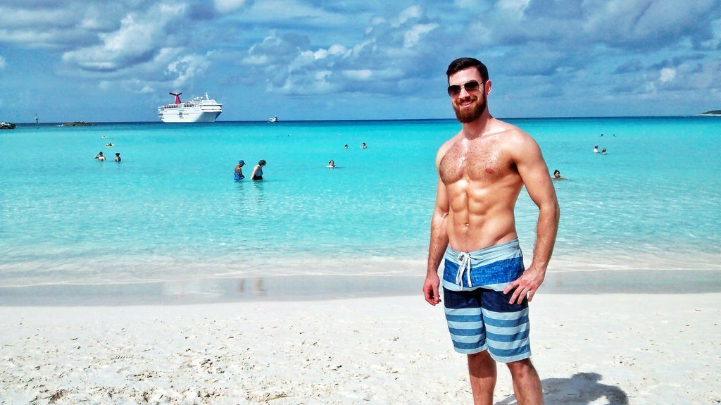 joebow33:  Mmmph! Posting what makes me hard! — http://joebow33.tumblr.com follow