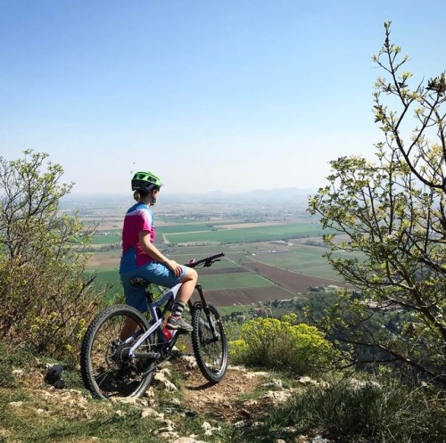elenamartinello: I can’t wait to be on my bike again! I love the #freedom feeling… #ridelikeagirl . 