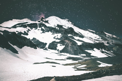 hannahkemp:Mount Rainier, WashingtonPrints//Instagram