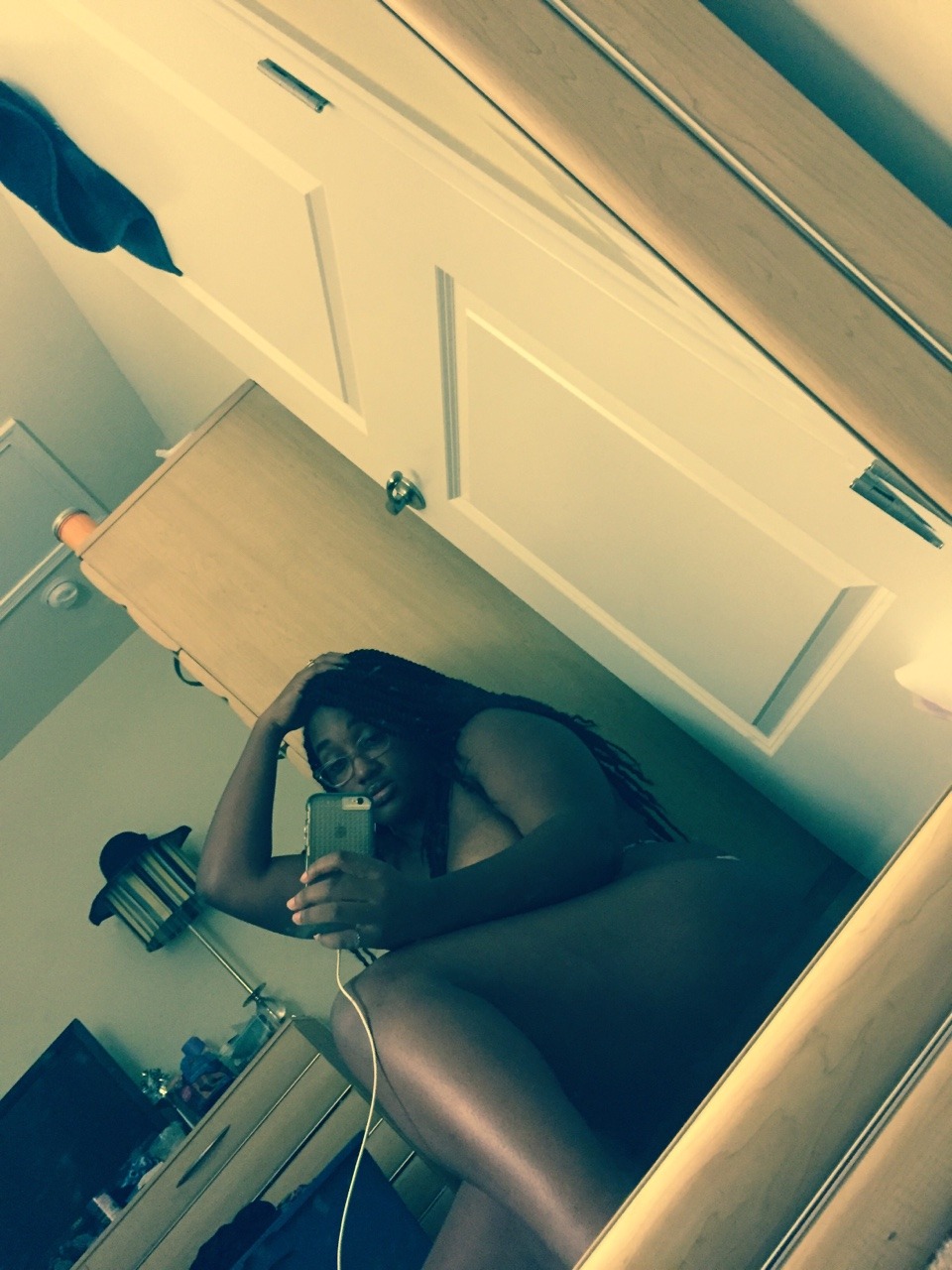 artnmxlanin:  Confessions of a Fat Black Girl: Part 1