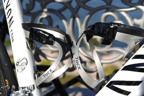 I love changing bottle cages. Maybe like a pair of new glasses, it really changes the way your bike 