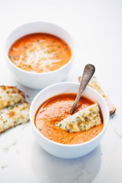 foodiebliss:  Simple Homemade Tomato SoupSource: Pinch Of Yum