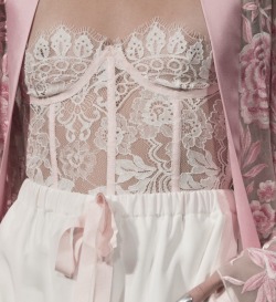 greatmiu: naeem khan ss18