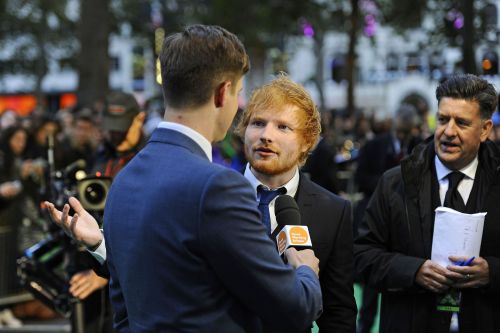 edsheeransdaily:  “JUMPERS FOR GOALPOSTS” WORLD PREMIERE 