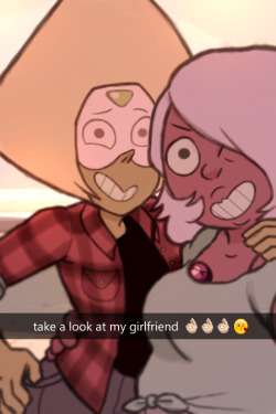 bloochikin:  crystalwitches:  amethyst’s snapchat…… probably  Omg this is great &lt;3 