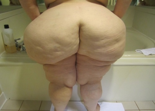 heavyssbbw:  onelove6924:  One simple word perfect http://bit.ly/1rBdKAb