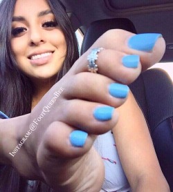 freakyebonyfeettoes:  Pretty face & Pretty