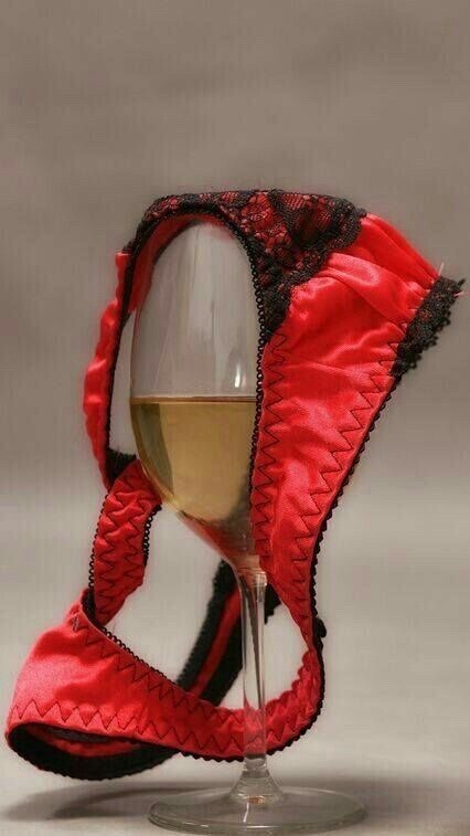 curvedclassylady:  Enjoy youre evening tumblrs…… 