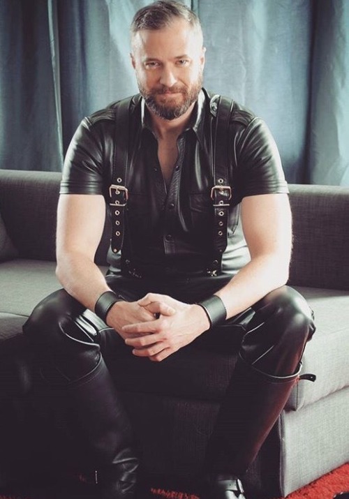 myleatherlovestory: Voted No.1 Gay Sex Game of 2019: PLAY FOR FREEFollow us on TwitterPLUS: Join our