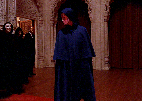 mark-hoffmans:  Eyes Wide Shut (1999) dir. Stanley Kubrick  