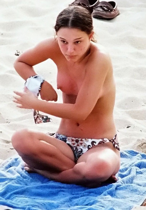 cruzingratiot:  natalie portman vintage toppless