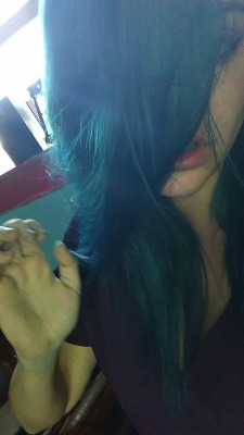 samasaurrr:  Also guys, I have blue hair now! (: official mermaid status