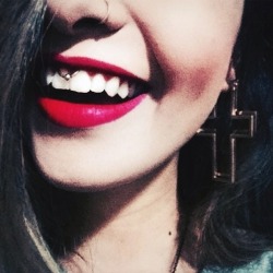 quero um piercing desse :(((((((((