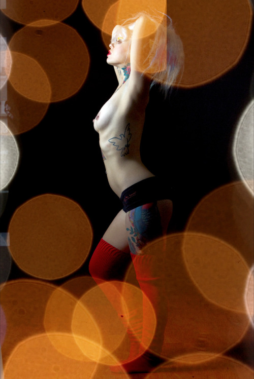 ackleysuicide:  “Bubbles” Photo By Felipe Dupouy www.felipedupouy.com 