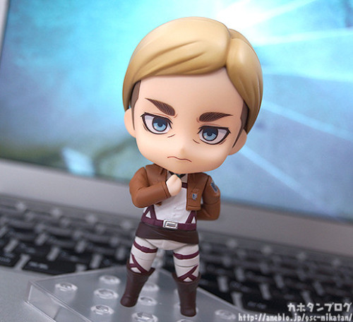 New images of Good Smile Company’s upcoming Erwin Nendoroid - finally colored!!ETA: Added more images! Release date is currently set for January 2018.ETA #2: Added additional image of Erwin sans arm!More details are available here at @snkmerchandiseMore