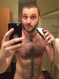 cuircub:Getting my beard trimmed for IML.