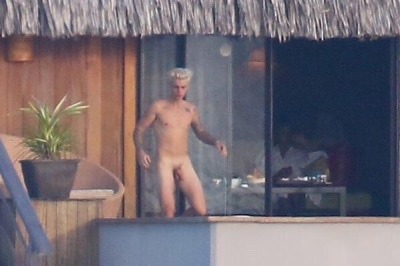 Porn tabloidheat101:  Justin Biebe Caught Nude photos