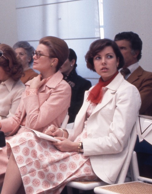 graceandfamily: Princess Grace with her daughter Caroline attend a fashion show by Valentino, in Rom