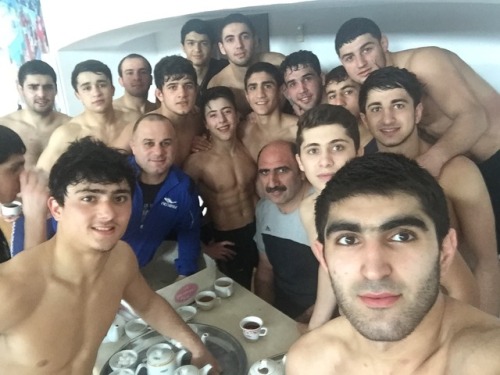 popsixsquishcicerolipschitz: Turkish Wrestling Coach Şaban Dona