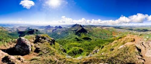 Port Louis, Mauritius (by Kingroyos)