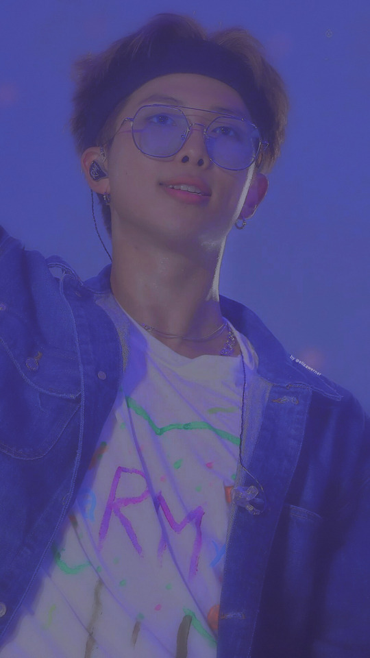 - Bangtan 5th Muster Lockscreen