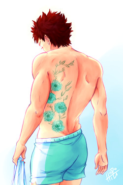 hibiswonderland:  back muscles and tattoos