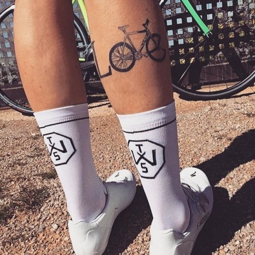 retrovelocycling: Bike L❤️VE. / / / / / / / #tattoos #legtattoo #cyclingtan #biketattoo #cyclingkit 