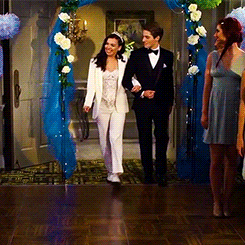 huckleberrykim:“So, I have made a few adjustments to the dress…”