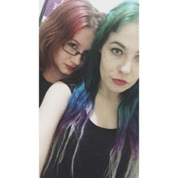 Good times with my chikka!💚  #alcohol #alternative #bluehair #blueeyes #bestfriend #dermals #drinking #electricblue #enchantedforest #fancyasfuck #greenhair #happy #jadeisthenewblack #manicpanic #ombre #purplehair #peircings #rainbowhair #rainbowombre