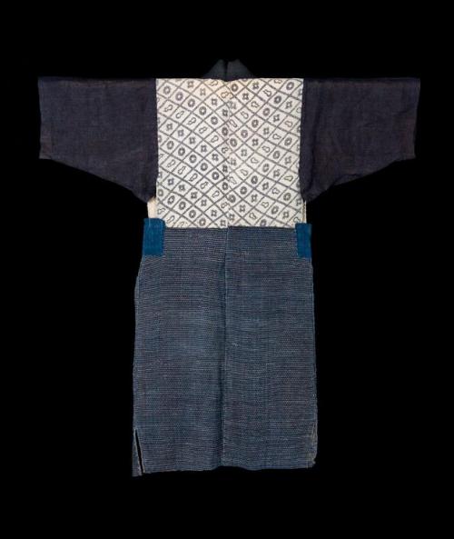 mia-japanese-korean:Woman’s workwear (noragi) jacket with kogin embroidery made in the Tōhoku Region