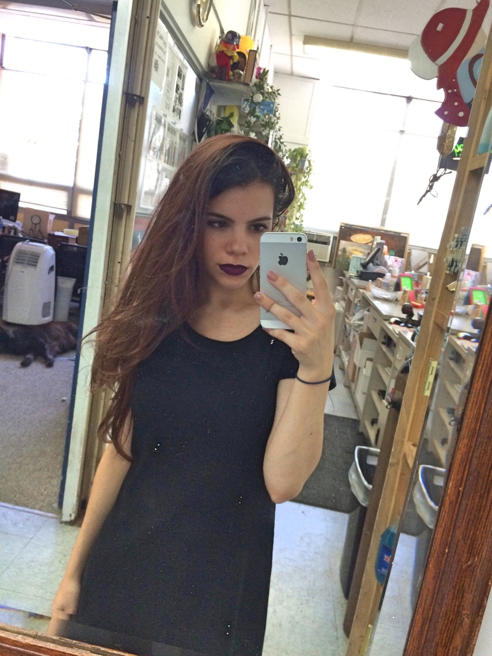 whisperbaby:  Sicilian bitch w long hair