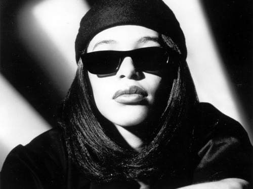 diorminaj: charlieandthepeanuts: duckysplash: Aaliyah …………Melanin Mondays  Baby girl i miss you 