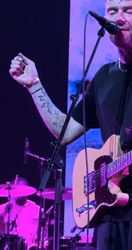 Damon Albarn Unofficial — hello, do you have picture of damon's new tattoo ...