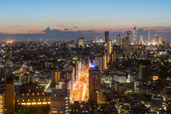 ileftmyheartintokyo:  文京シビックセンター展望台からの夕景