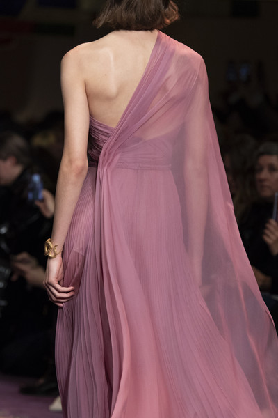 CHRISTIAN DIOR at Couture Spring 2020if you want to support this blog consider donating to: ko-fi.co