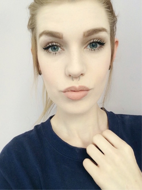 stonedhungrycat: i like my makeup today Wow lol I haven&rsquo;t Been online in forever. We have 