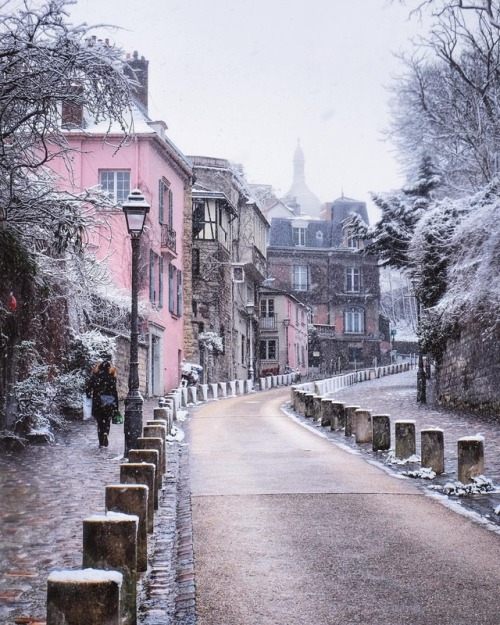 lilyadoreparis:  Winter in Paris. Montmartre adult photos