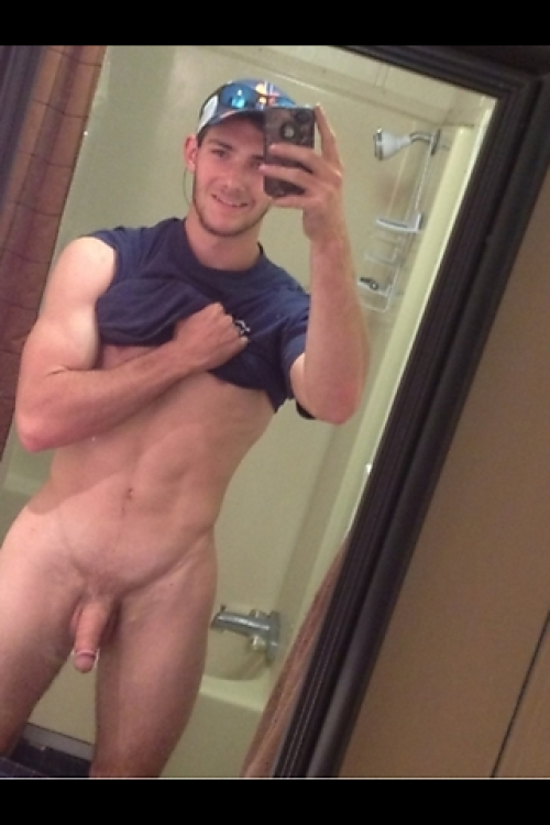 theram85:  northstarfrat:  Cute country boy exhibitionist! Follow me Frat Boys by Northstar   want some of that. 