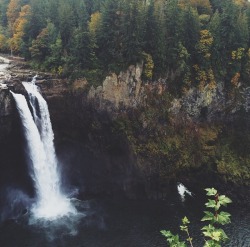 peaceful-moon:  foxesandaisies:  The falls.   i haven’t been here in too long