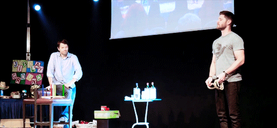 mishasminions:  SO MUCH CAN HAPPEN IN 30 SECONDS