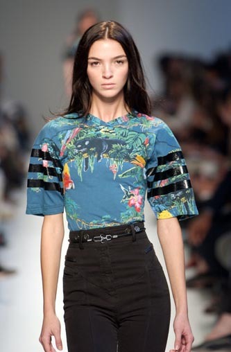 lelaid:  Mariacarla Boscono at Balenciaga S/S 2003